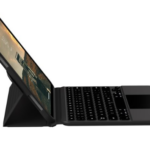 UAG Keyboard Trackpad 7